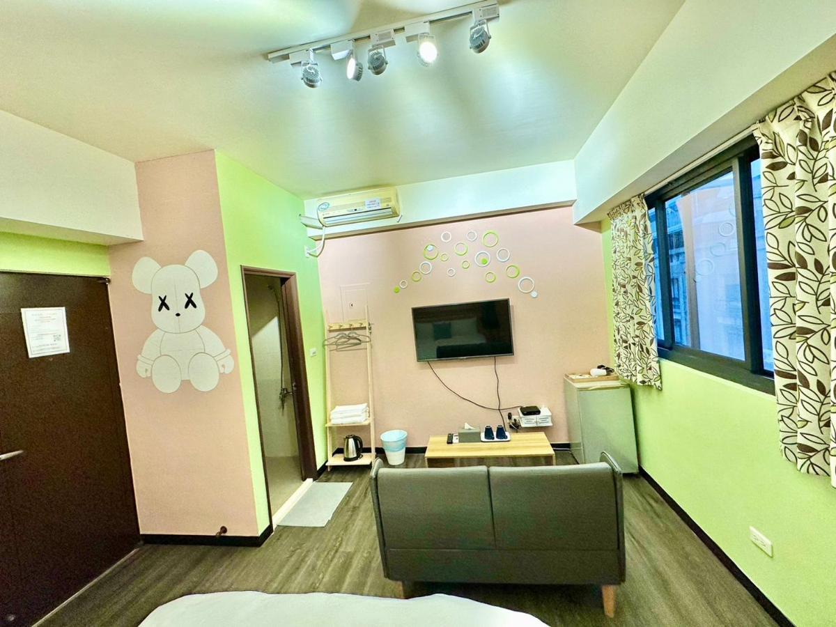 一中北極熊 Apartment Taichung Bagian luar foto