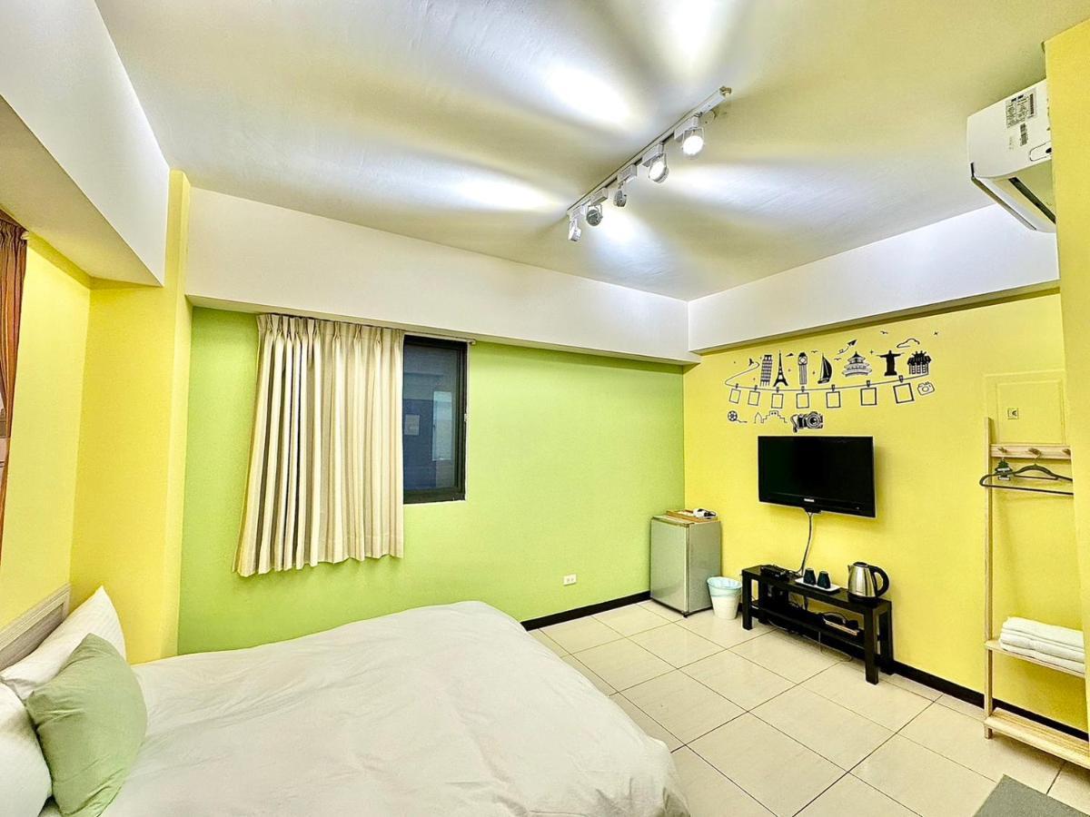 一中北極熊 Apartment Taichung Bagian luar foto